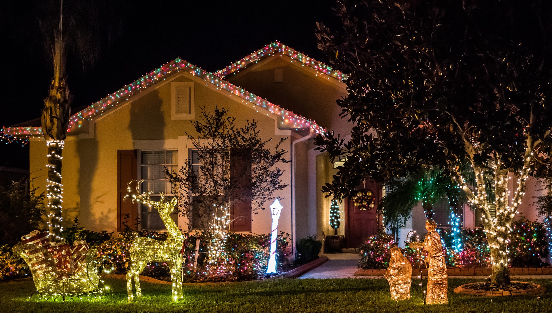 Image for REAL ESTATE |  Wondering if you should sell your home during the holidays?  |  December 2022