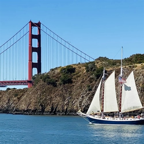 Gallery Image Golden_Gate_Bridge_boat_tour_Schooner_Freda_B.jpg
