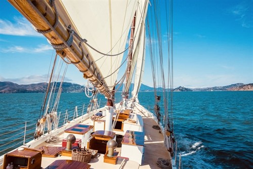 Gallery Image Sailing_SF_Schooner_Freda_B_boat_rental.jpg