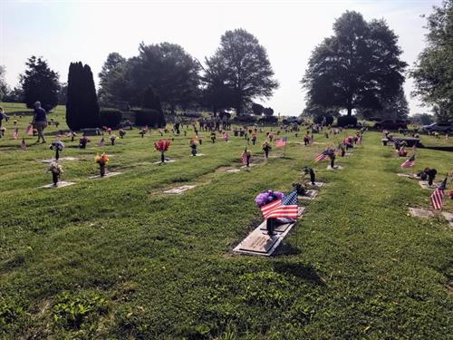 Over 1600 American Flags were place on veteran's greves