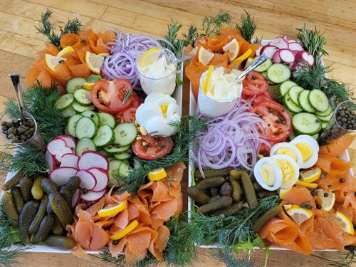 Catering for breakfast or lunch 