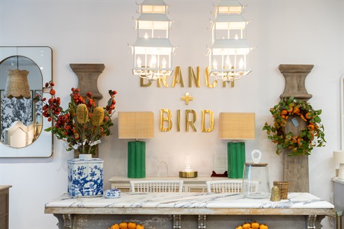 Gallery Image HickmanS_LP_BranchBird-9.jpg