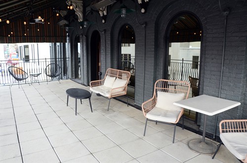 Gallery Image 1000014584.jpg