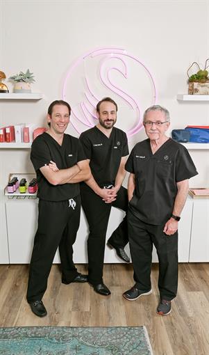 Plastic Surgeons: Dustin C. Derrick, MD; Tony Daniels, MD; Robert G. Anderson, MD