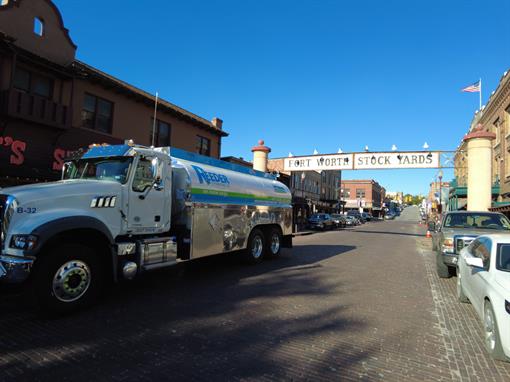 Fuel Bobtail in the Fort Worth Stockyards