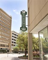 Full Time Entry Level Personal Banker Position at Guaranty Bank & Trust: Downtown Fort Worth