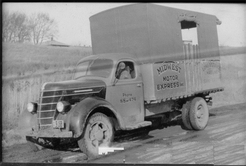Gallery Image 1925_Midwest_truck.png
