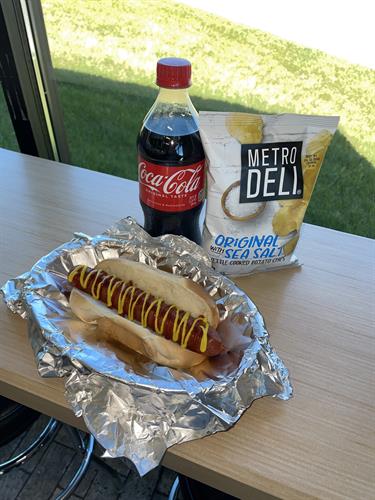 Hot dog, chips & a drink