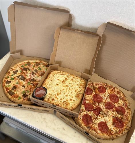 Big Bite Bundle - 2 Large pizzas & cheese bread