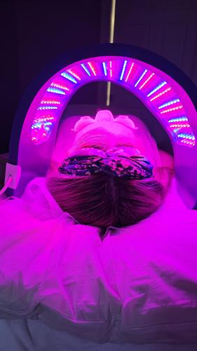 Red Light Therapy & Cosmetic Acupuncture 