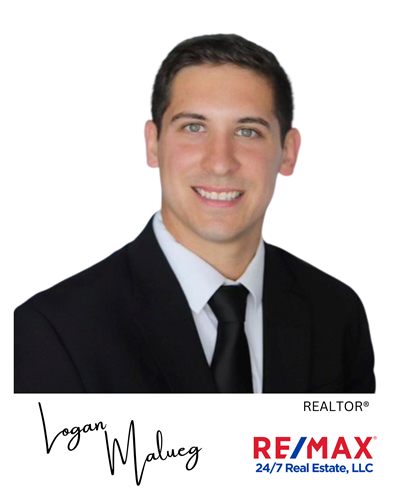 Logan Malueg - RE/MAX Real Estate Agent