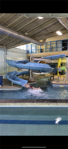 Make family memories in our leisure pool, complete with a fun-filled waterslide.