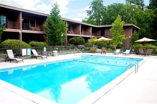 The Lodge at Riverside Pool