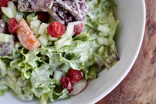 7.17.25 | Market Salad | Mixed greens, radishes, cucumbers, tomatoes, green goddess dressing, garnished with raspberries. |GF| DF|
