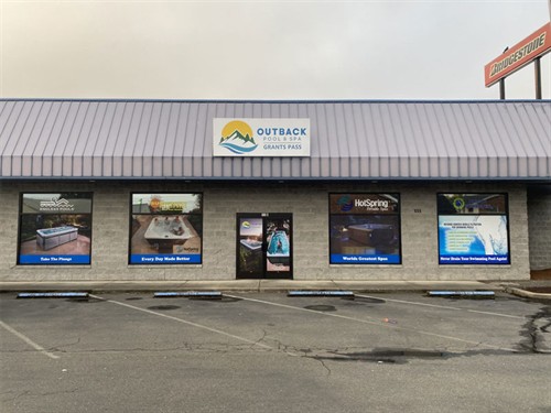 Gallery Image about-outback-pool-and-spa.jpg