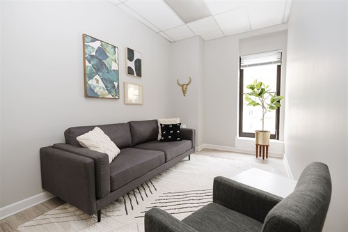Lakeview therapy room. Modern, calming space for individual and couples therapy in Chicago, IL.