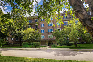 Sold 8101 W Courte Dr Unit D202, Niles Sold 8101 W Courte Dr Unit D202, Niles