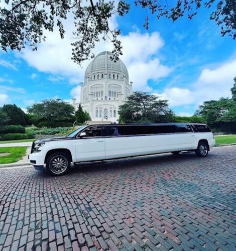 Gallery Image SUV-stretch-limousine.jpg
