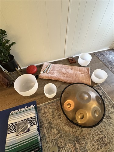 Gallery Image Sound_Bath_Props.jpeg