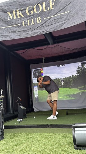 Gallery Image golf_pics.JPG