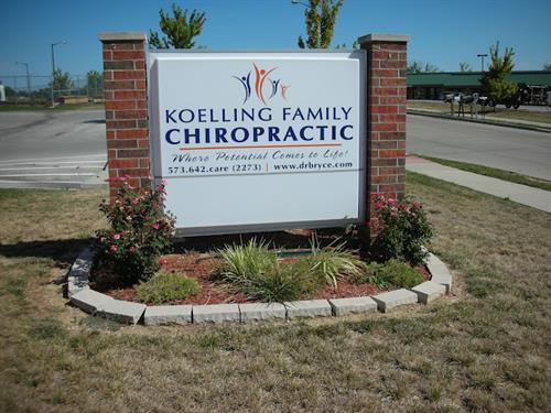 KFChiro - Exterior Sign