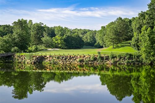 Mirror Lake Hole 10 - Mountain Course