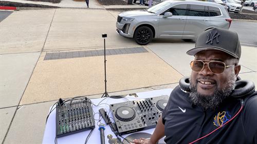 Supporting tea cakes, new business owner opening at Riverside EpiCenter