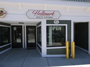 HALLMARK REALTY PARTNERS