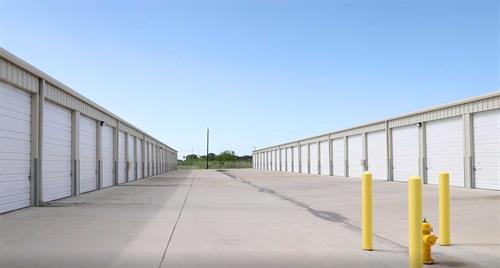 Enclosed storage units at Outrig - Boat Stop Enclosed storage units at Outrig - Boat Stop