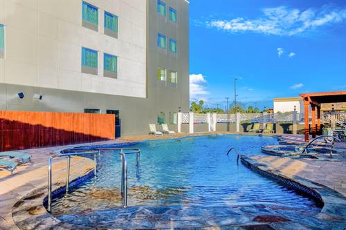 Gallery Image 53221_pool_view_1.jpg