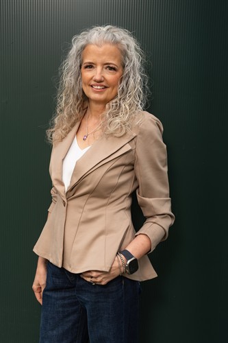 Juanita Thompson