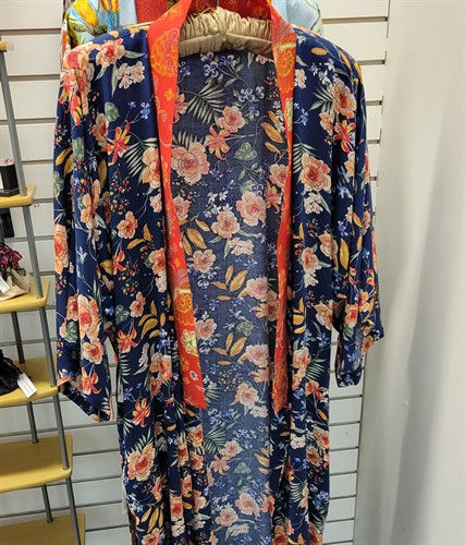 Gallery Image blue_kimono.jpg