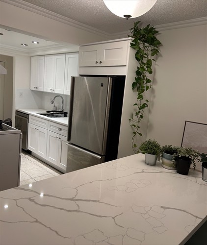 Gallery Image IMG_1328.jpeg