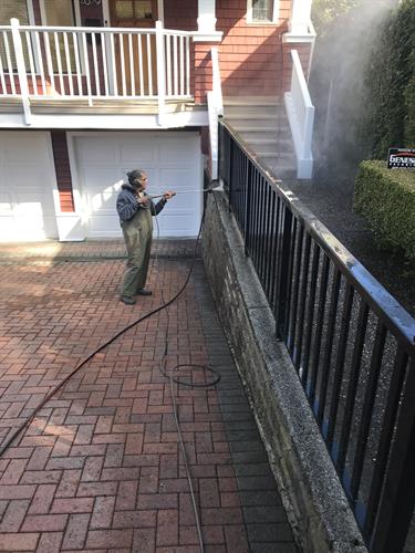 pressure washing and redoing driveways