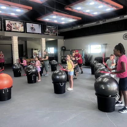 Gallery Image 526752761_1065348059118114_3225935034146136738_n.jpg