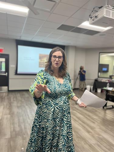 Gallery Image Youthpreneur_Speaking.jpg