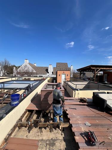 Gallery Image deck_demo2.jpg