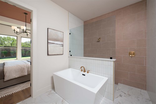 Gallery Image DAL_D322_Avery_PRIMARYBA.jpg