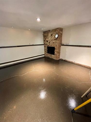 Interior concrete floor staining 