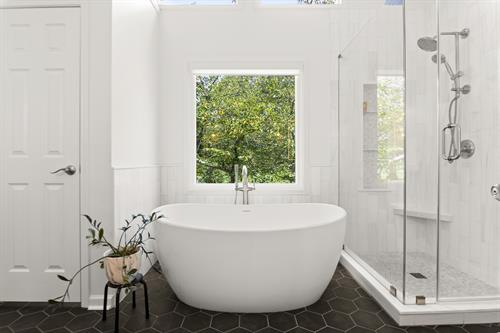 Luxurious Bathroom Remodeling