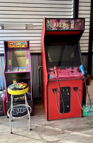 Gallery Image arcade_games.jpeg