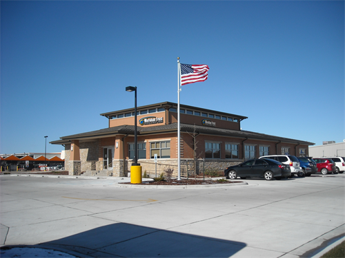 Gallery Image SCB_Nov5_2013b_MockupWithMTsign.png