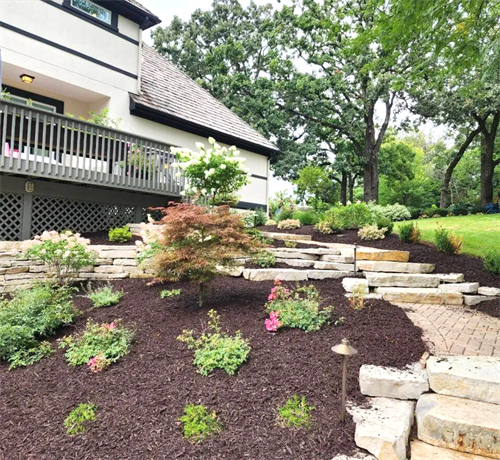 Custom Landscaping & Stone Walkway
