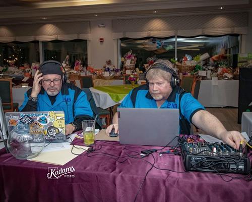 Kent & Pete Stream the McHenry Chamber's Wonka Event 