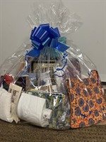 Raffle Day at Kennebunk Artisans Marketplace
