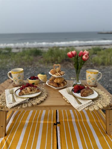 Gallery Image Breakfast_Picnic_Best_2_seats.jpeg