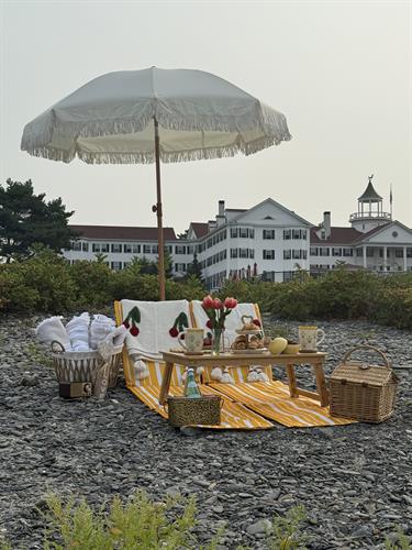 Gallery Image Colony_Beach_Rise_and_Shine_PIcnic_2jpeg.jpeg