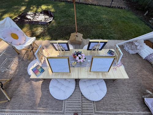 Gallery Image Painting_with_cocktails_overview.jpeg