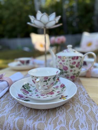 Gallery Image Teacup_up_close.jpeg