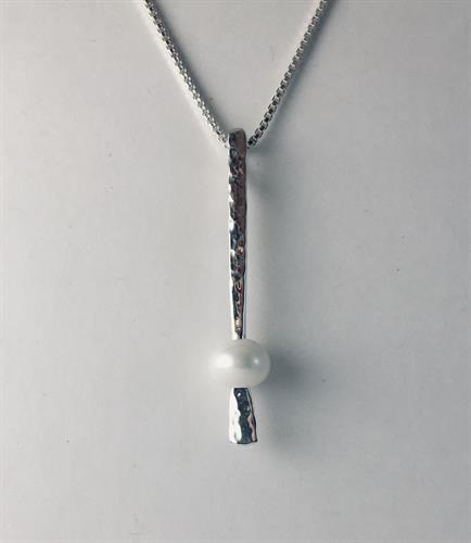 Gallery Image Hammered_Bar_Necklace.jpeg